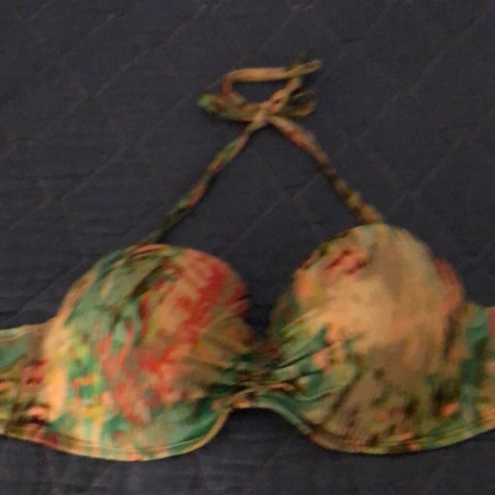 Bikini top